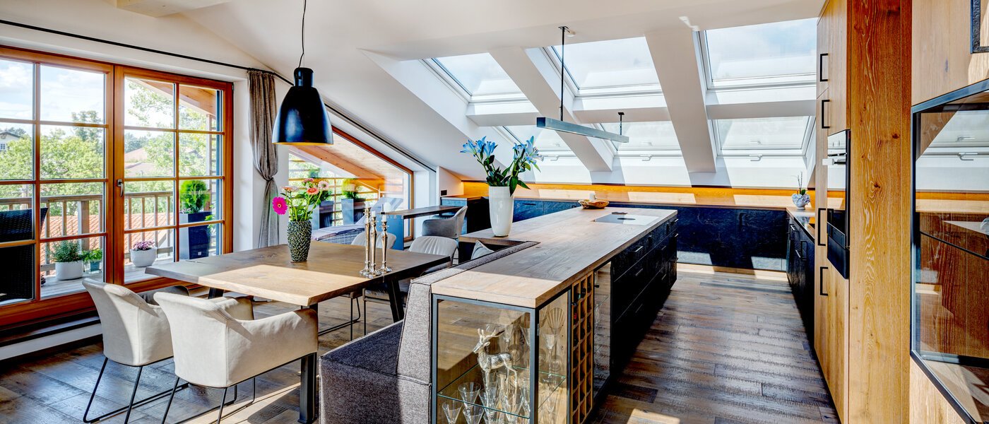 attic apartment Holzkirchen 02 kitchen 13582