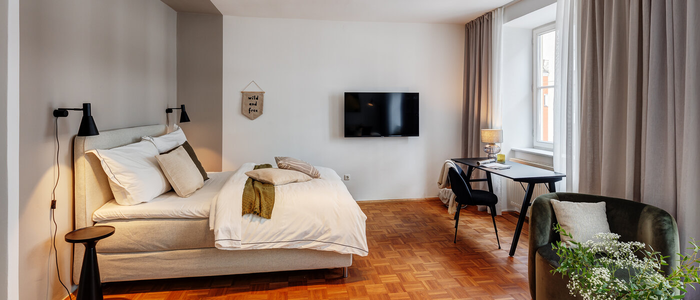 apartment München Lehel 01 sleeping area 13583