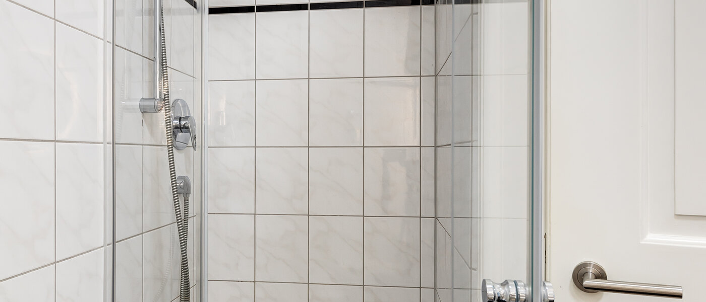 apartment München Lehel 01 bathroom 13584