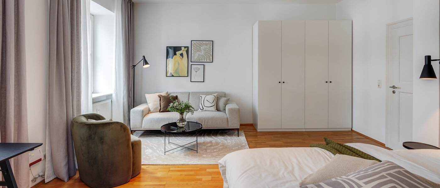 apartment München Lehel 03 living area 13584