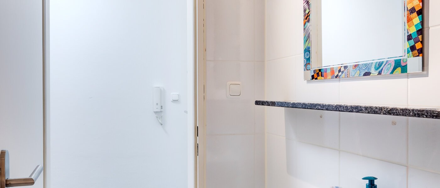 apartment München Pasing 02 guest toilet 13585