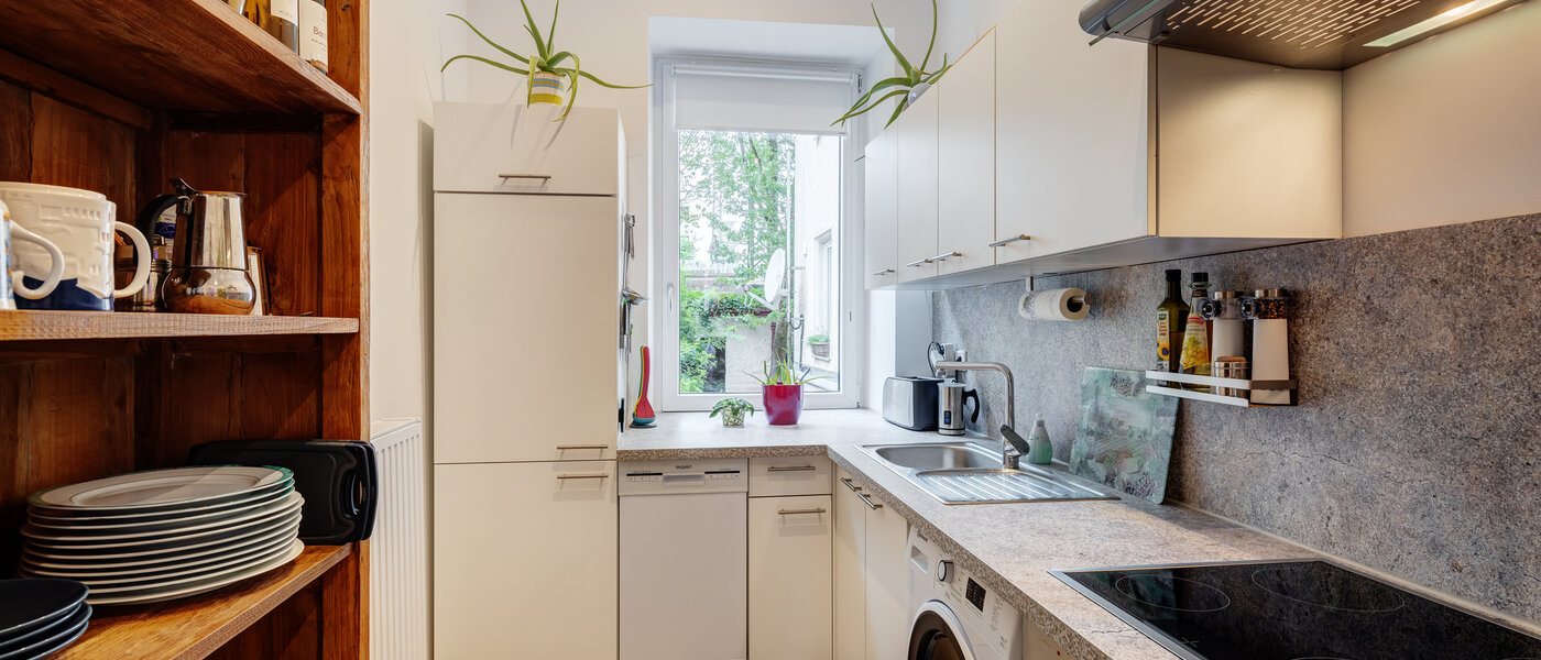 apartment München Mittersendling 02 kitchen 13595