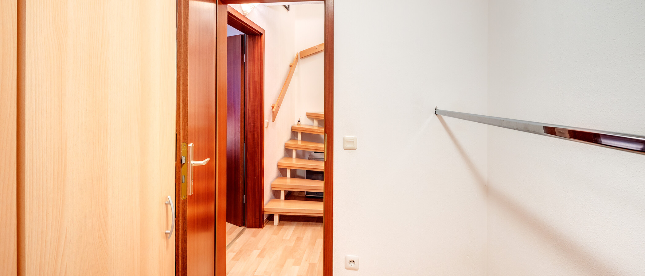 maisonette München Lerchenau 01 Walk-in closet 13603