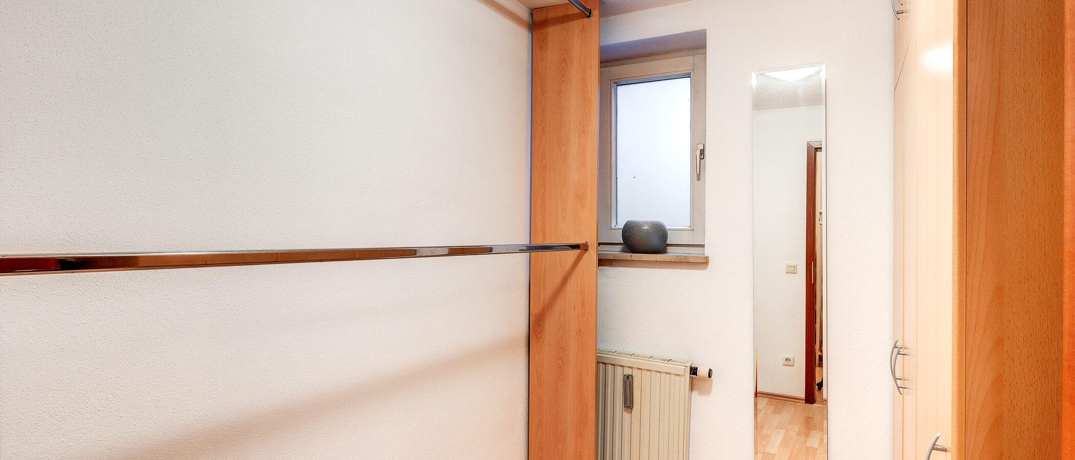 maisonette München Lerchenau 02 Walk-in closet 13603