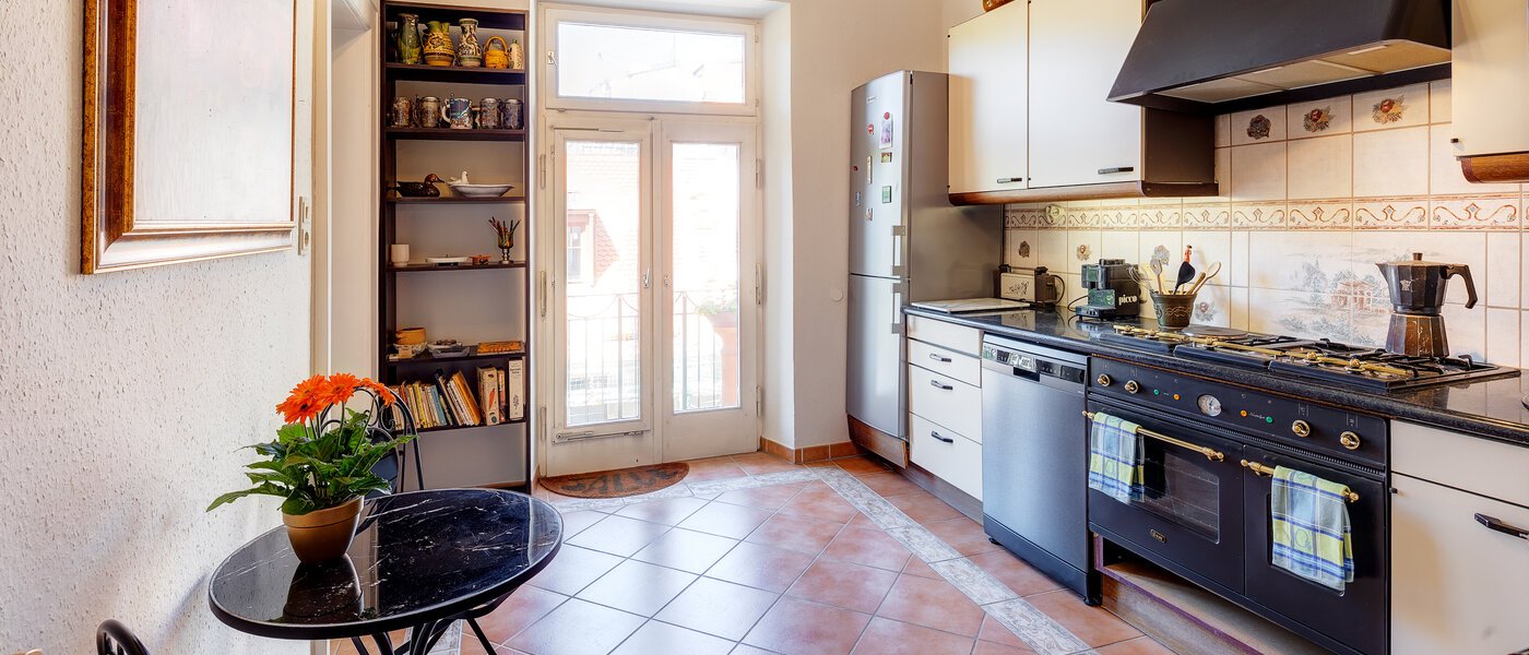 apartment München Bogenhausen 01 kitchen 13612