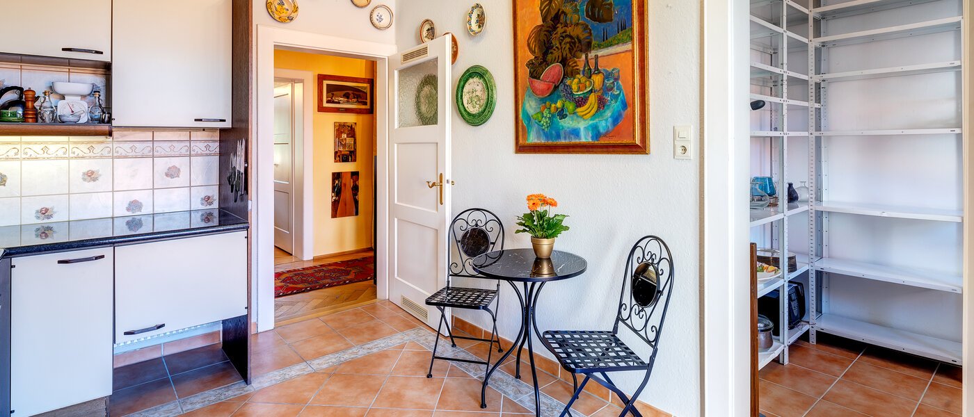 apartment München Bogenhausen 04 kitchen 13612