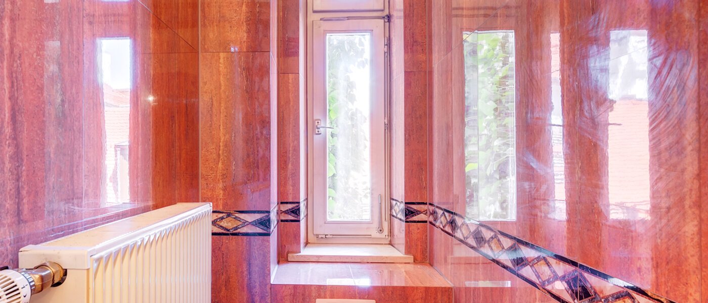 apartment München Bogenhausen 01 separate toilet 13612