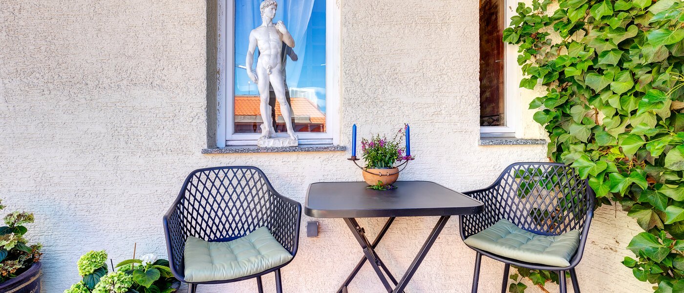 apartment München Bogenhausen 02 balcony 13612