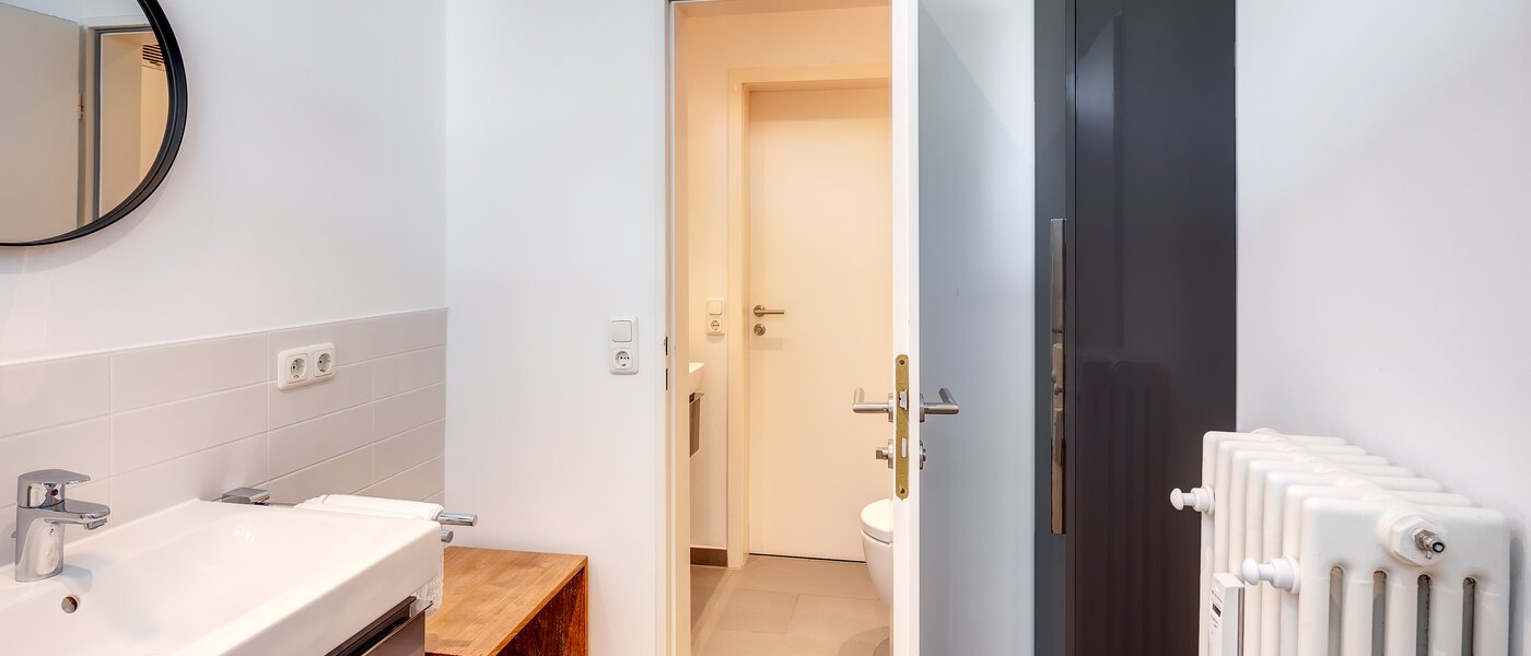 apartment München Altbogenhausen 03 bathroom 13633