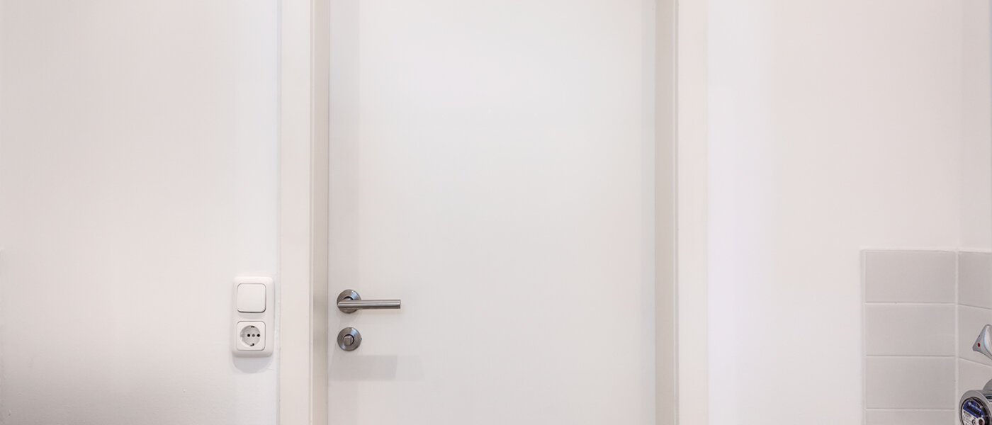 apartment München Altbogenhausen 02 separate toilet 13633