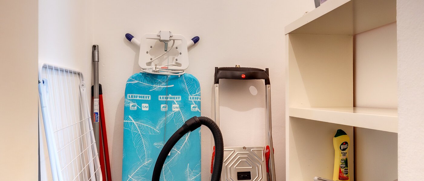 apartment München Altbogenhausen 01 storage room 13633