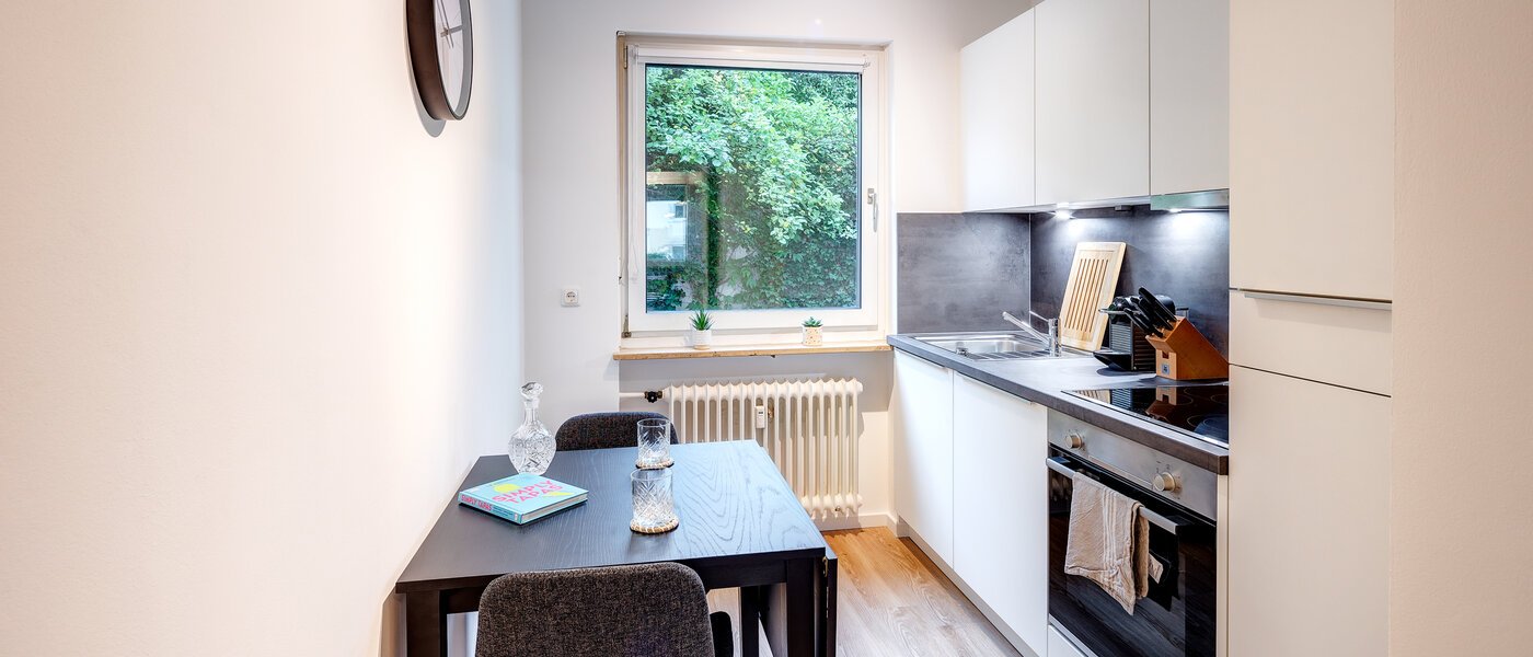 apartment München Fasanerie 01 kitchen 13634