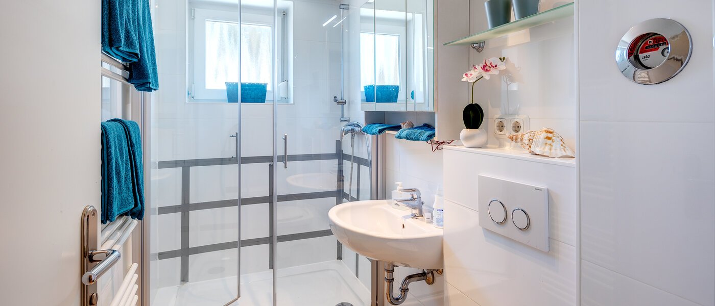 apartment München Solln 01 bathroom 13653