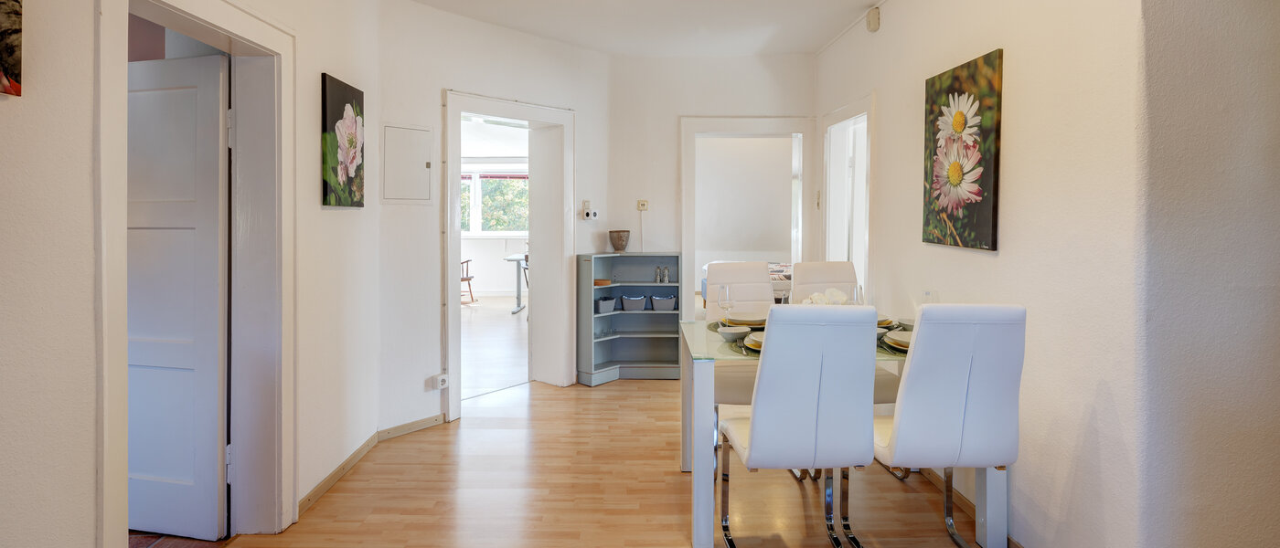 attic apartment München Nymphenburg 03 hall 13654