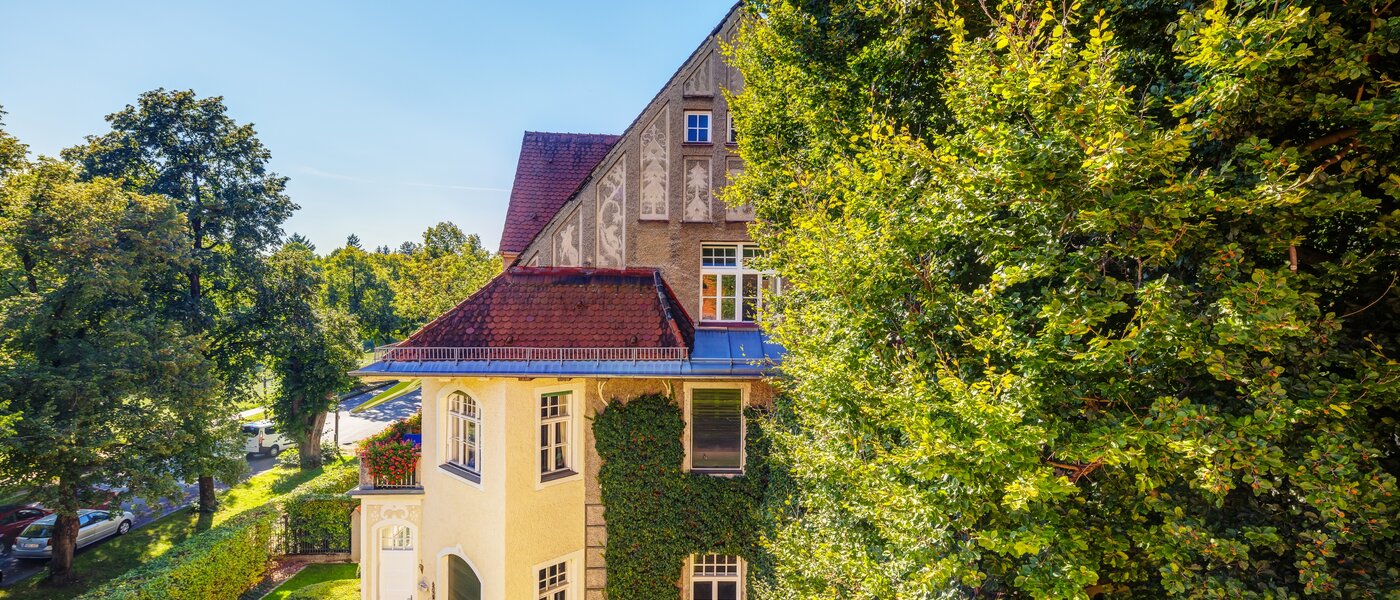 attic apartment München Nymphenburg 04 view 13654