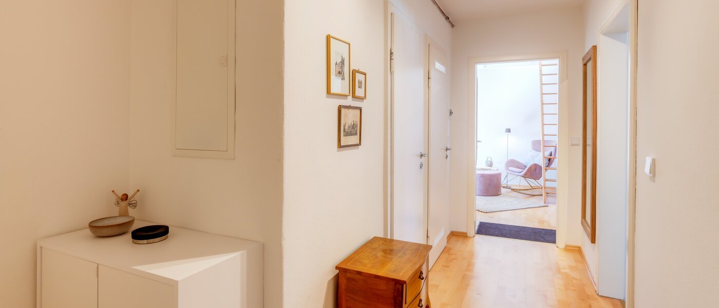 apartment München Glockenbachviertel 02 hall 13655