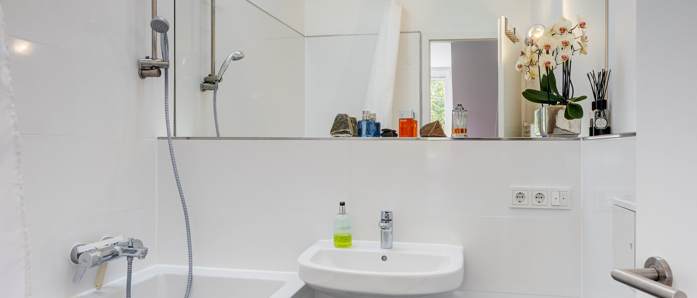 roof terrace apartment München Ramersdorf 02 1. bathroom 13657