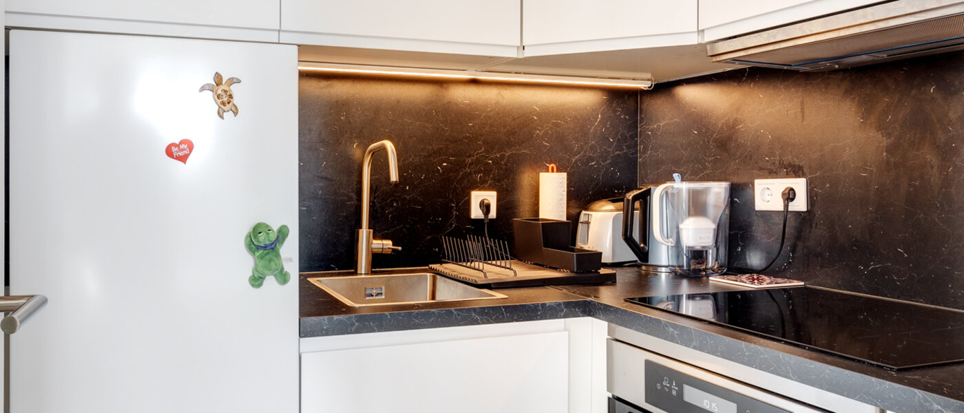 roof terrace apartment München Neuperlach 01 kitchen 13658