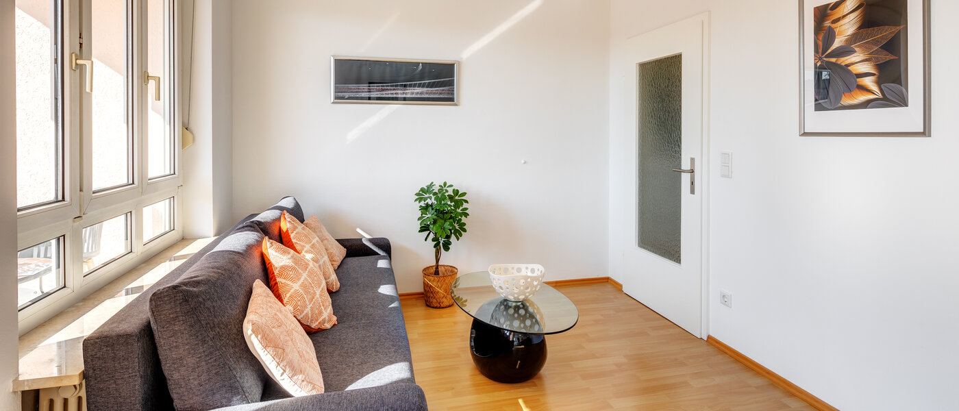 roof terrace apartment München Neuperlach 05 living area 13658