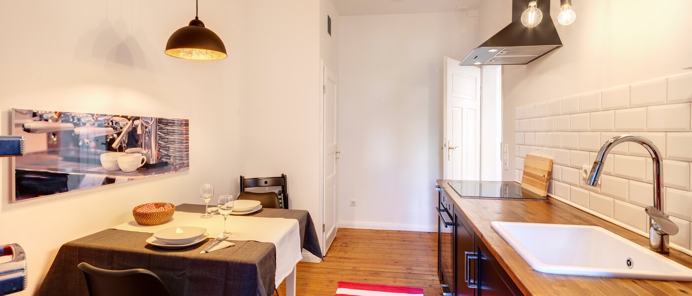 apartment München Glockenbachviertel 03 kitchen 13665