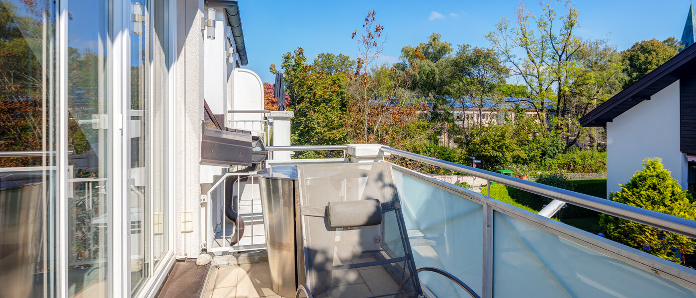 attic apartment München Solln 03 1. balcony 13669