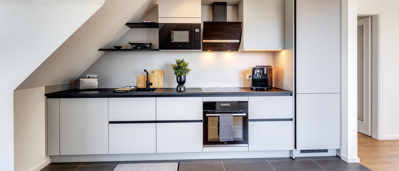 attic apartment Aschheim 01 kitchen 13679