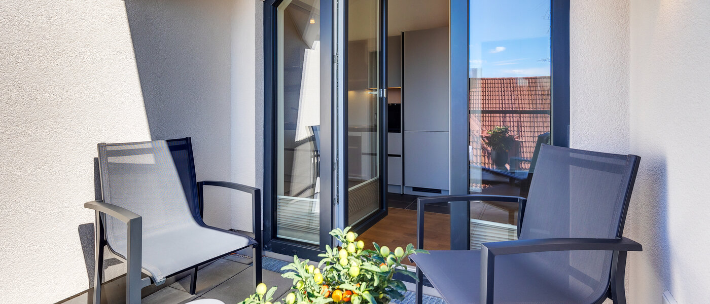 attic apartment Aschheim 01 balcony 13679