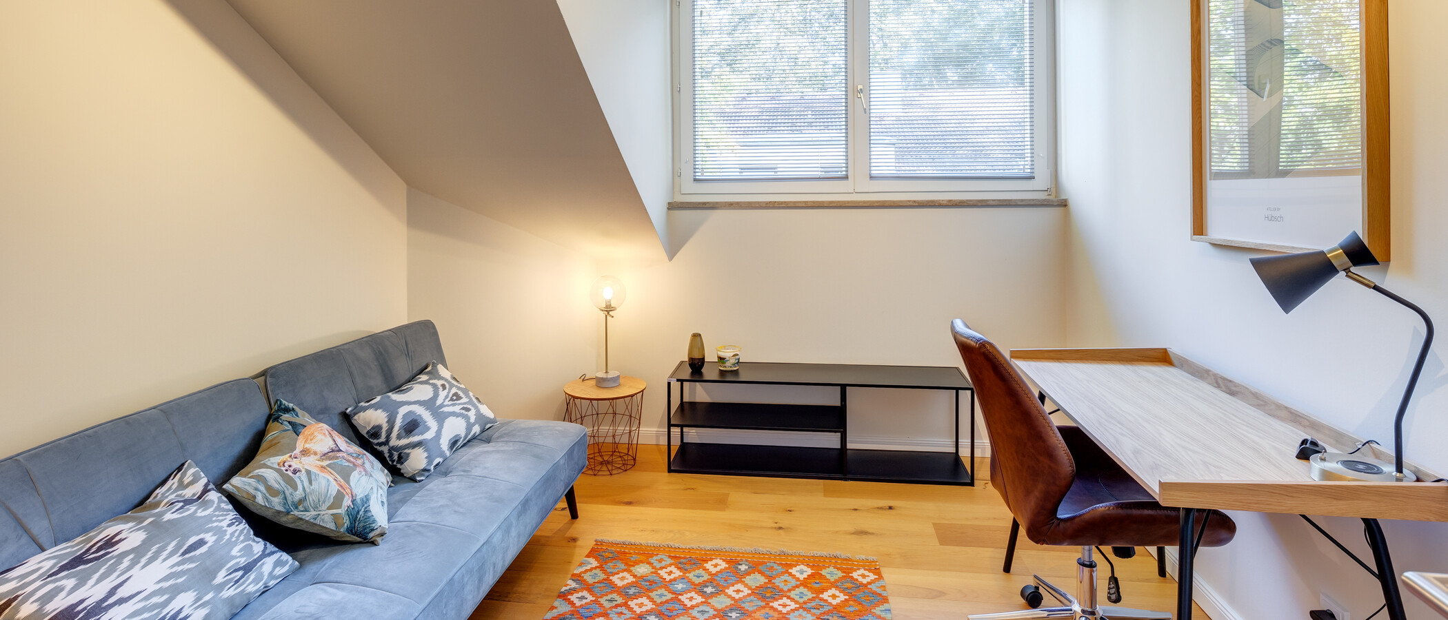 roof terrace apartment München Solln 01 Workspace/Guestroom 13689