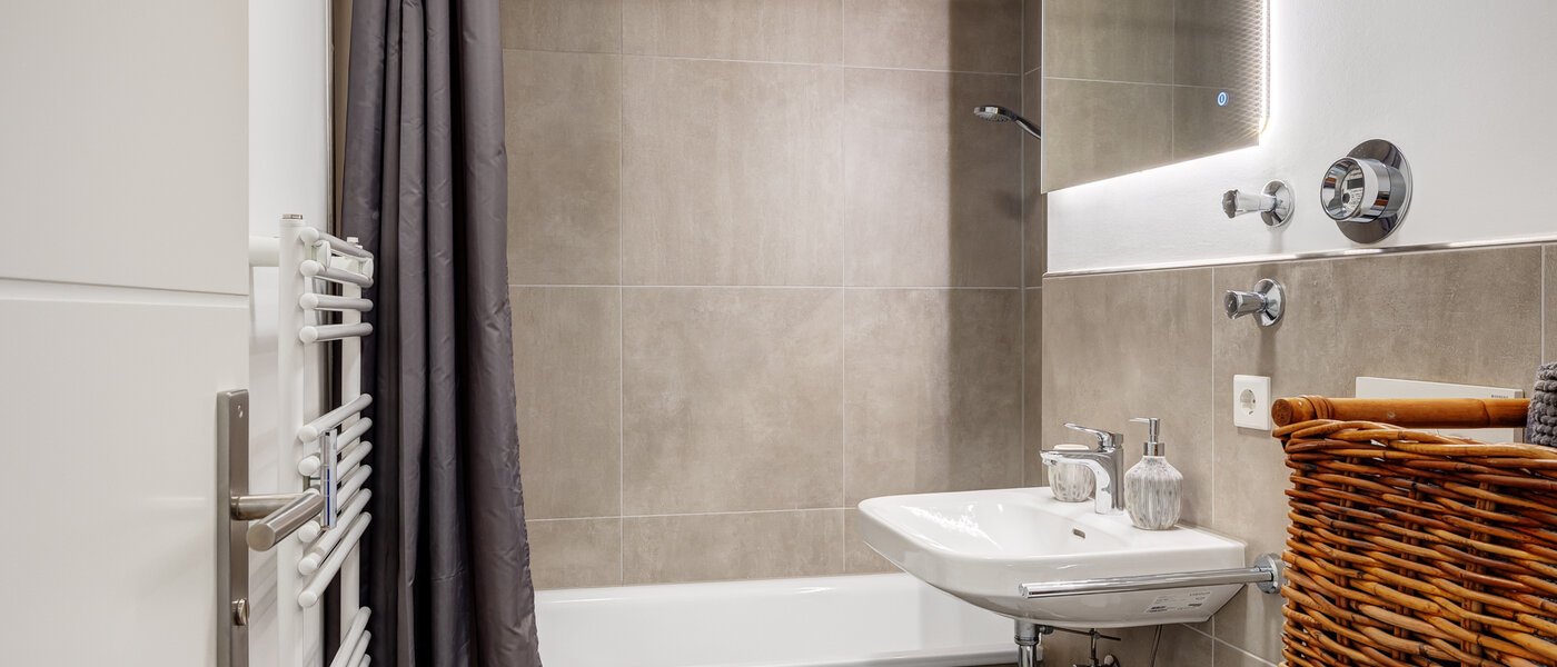 apartment München Solln 01 bathroom 13691