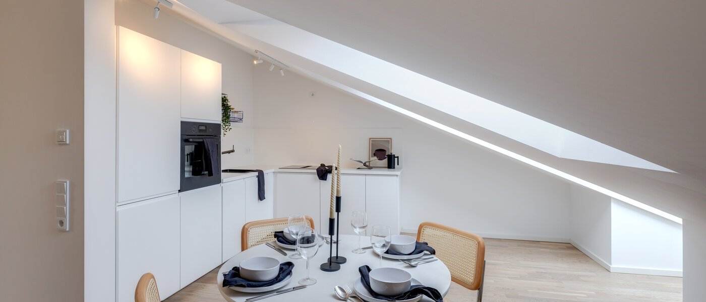 attic apartment Haar 01 kitchen 13695