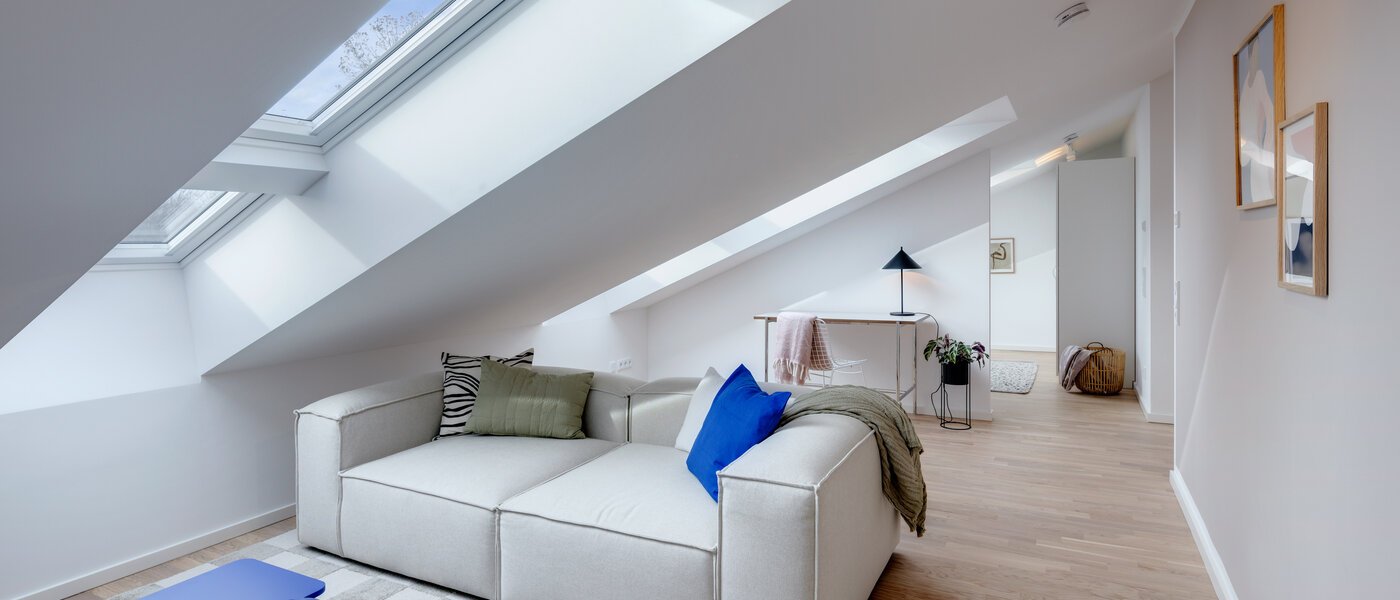 attic apartment Haar 02 living area 13695