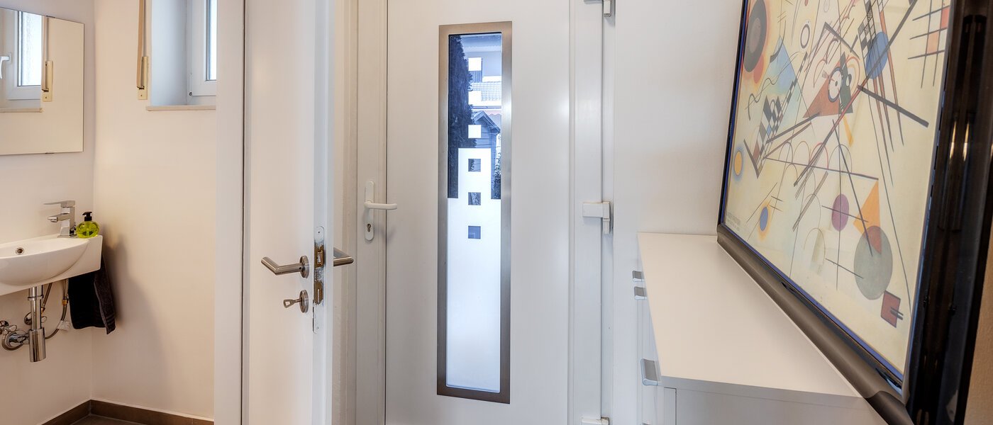 corner townhouse Eichenau 02 hall 13696