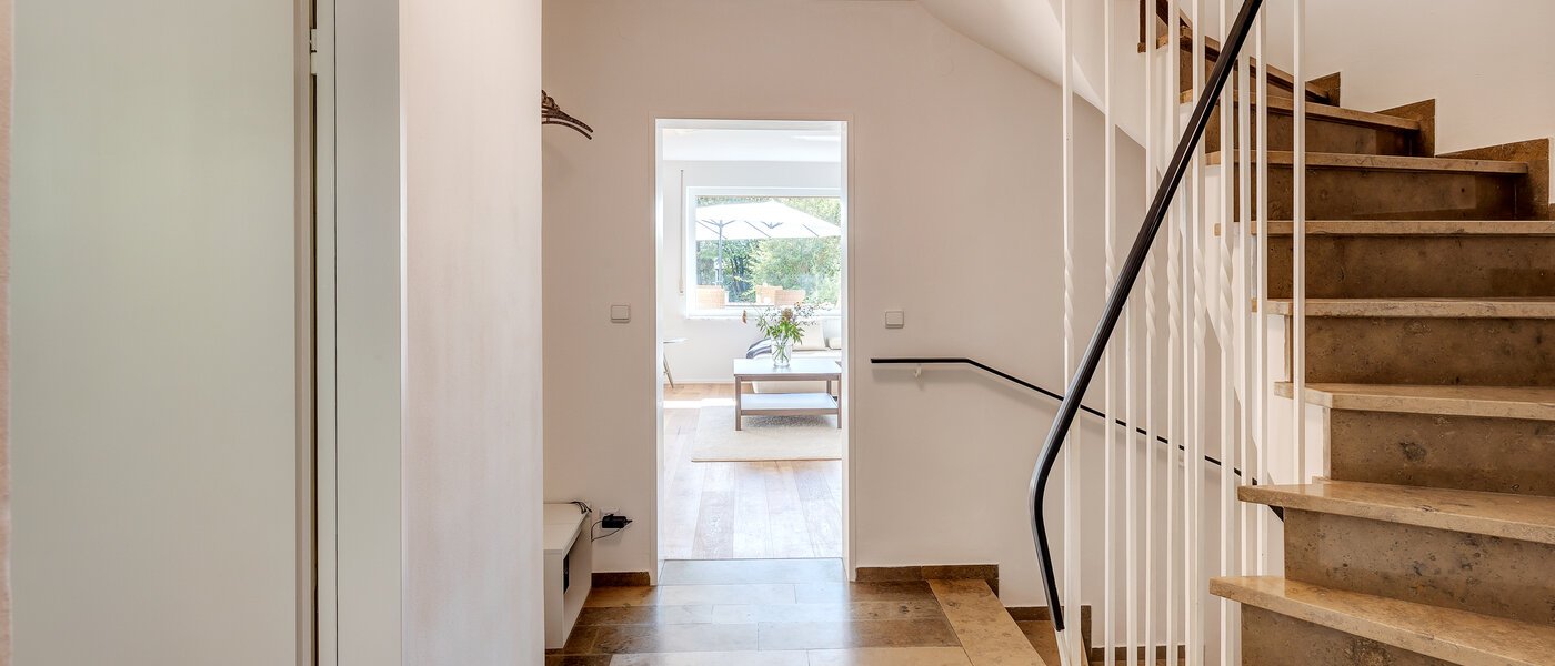 corner townhouse Eichenau 03 hall 13696