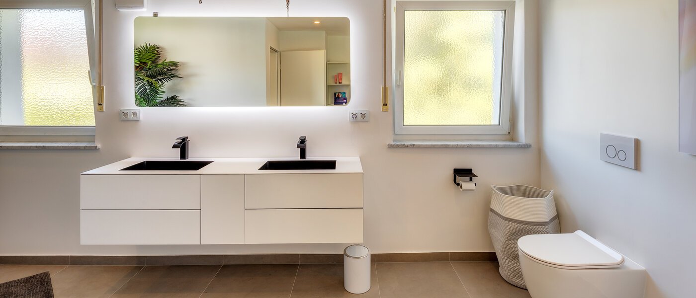 corner townhouse Eichenau 03 1. bathroom 13696