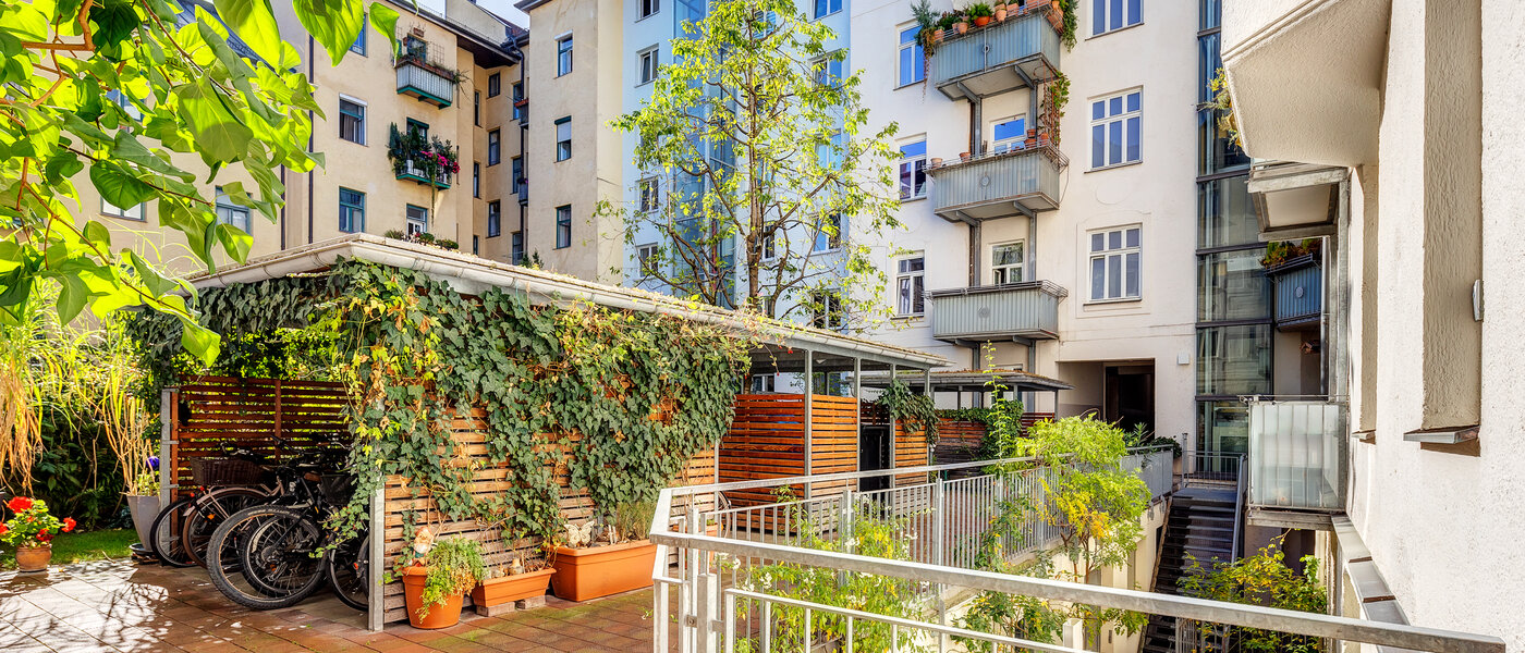 apartment München Isarvorstadt 01 inner courtyard  13699