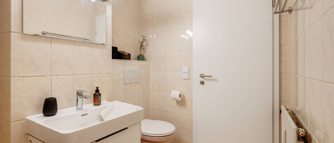 apartment München Allach 03 bathroom 13704