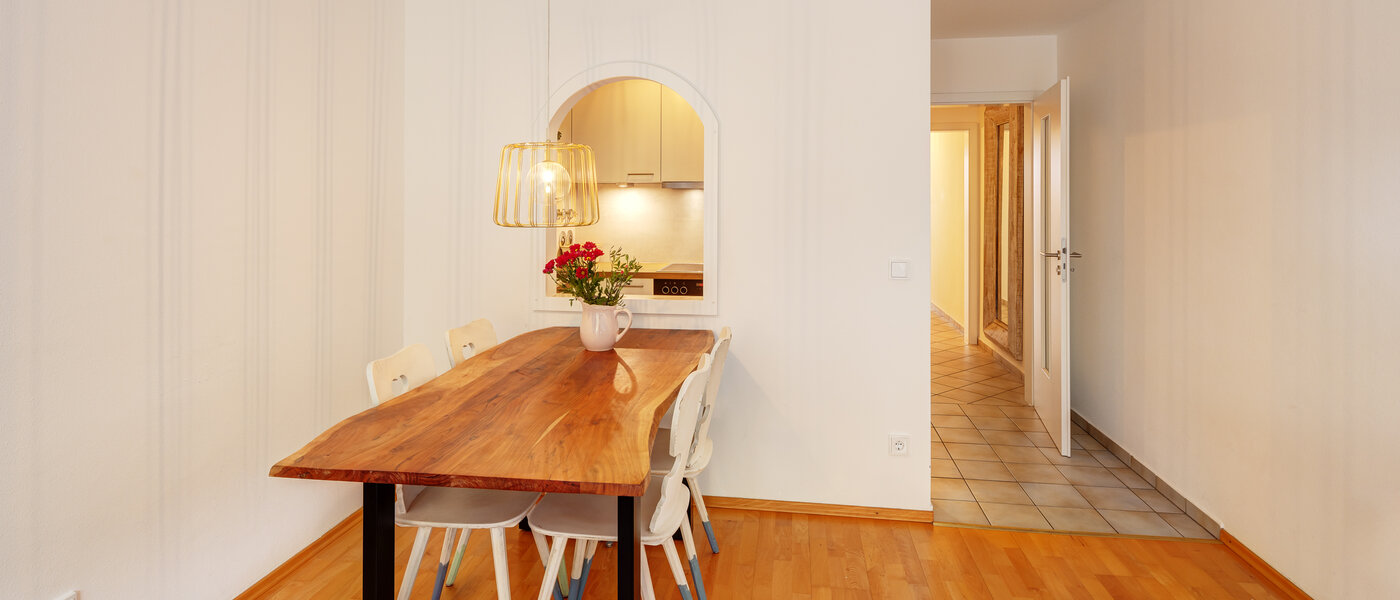 apartment München Allach 04 living area 13704