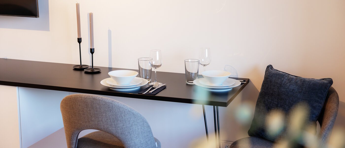 apartment München Arabellapark 06 living area 13725