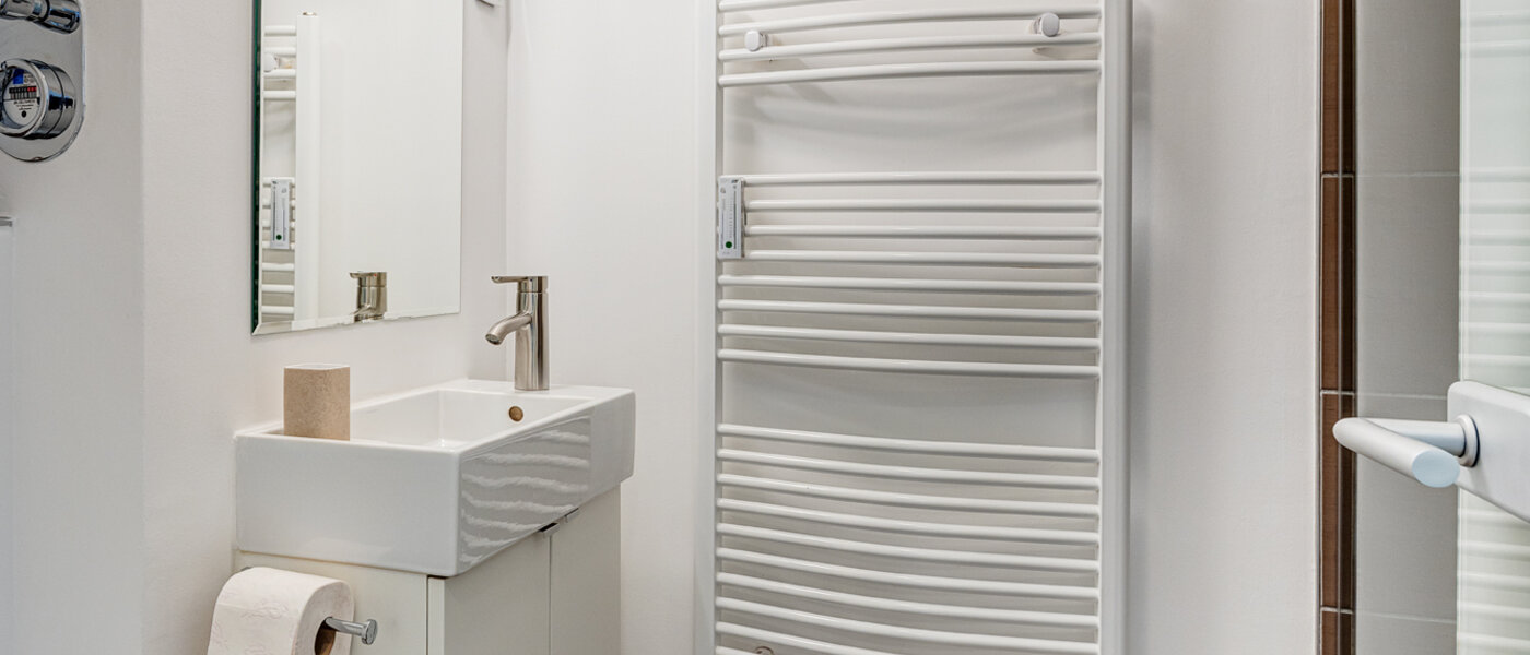 apartment München Neuhausen 01 bathroom 13727