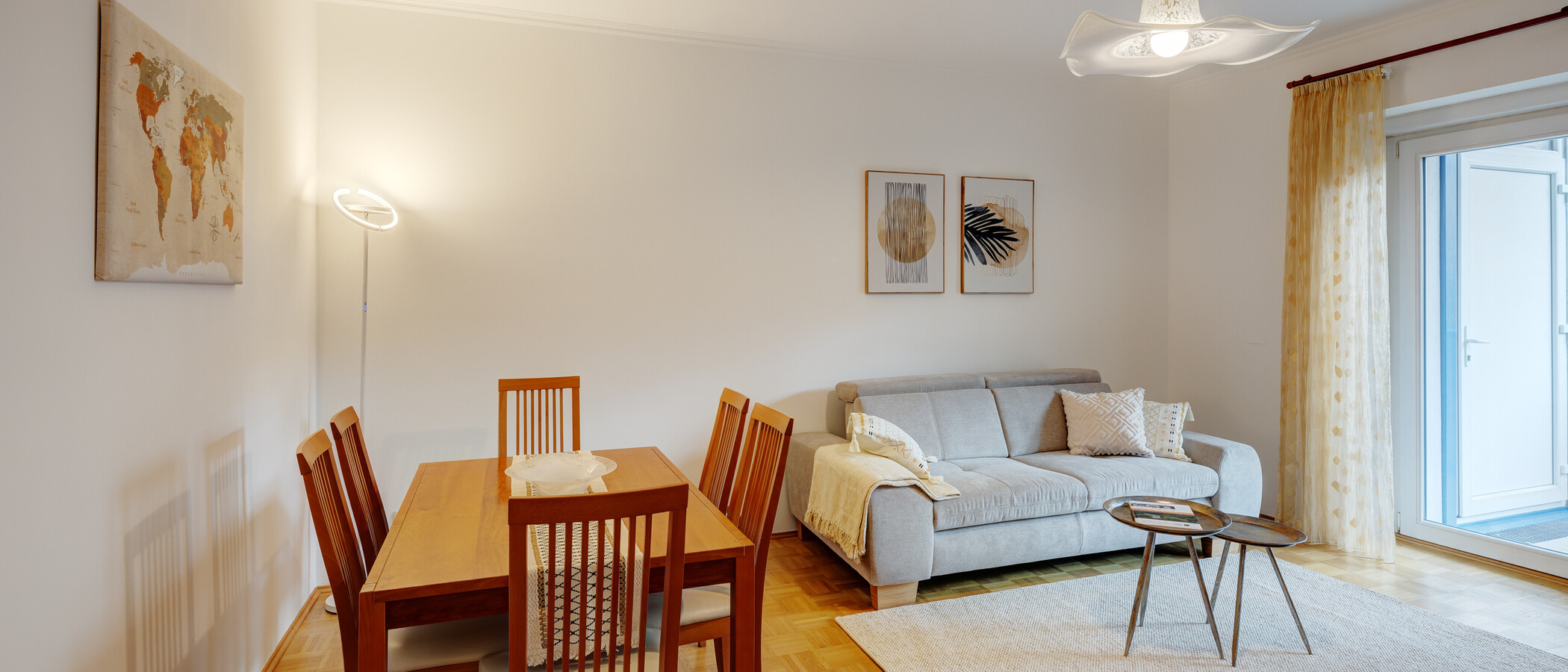 apartment München Schwabing-West (rund um den Bonner Platz) 01 living area 13736