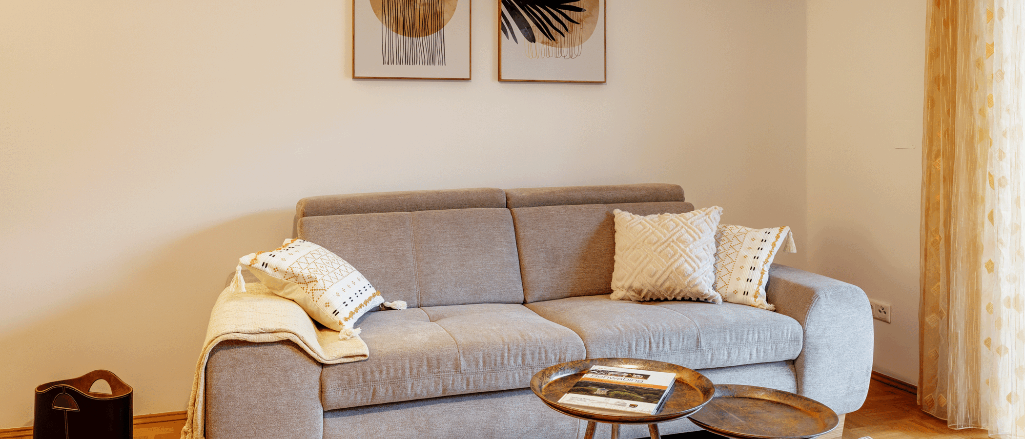apartment München Schwabing-West (rund um den Bonner Platz) 02 living area 13736
