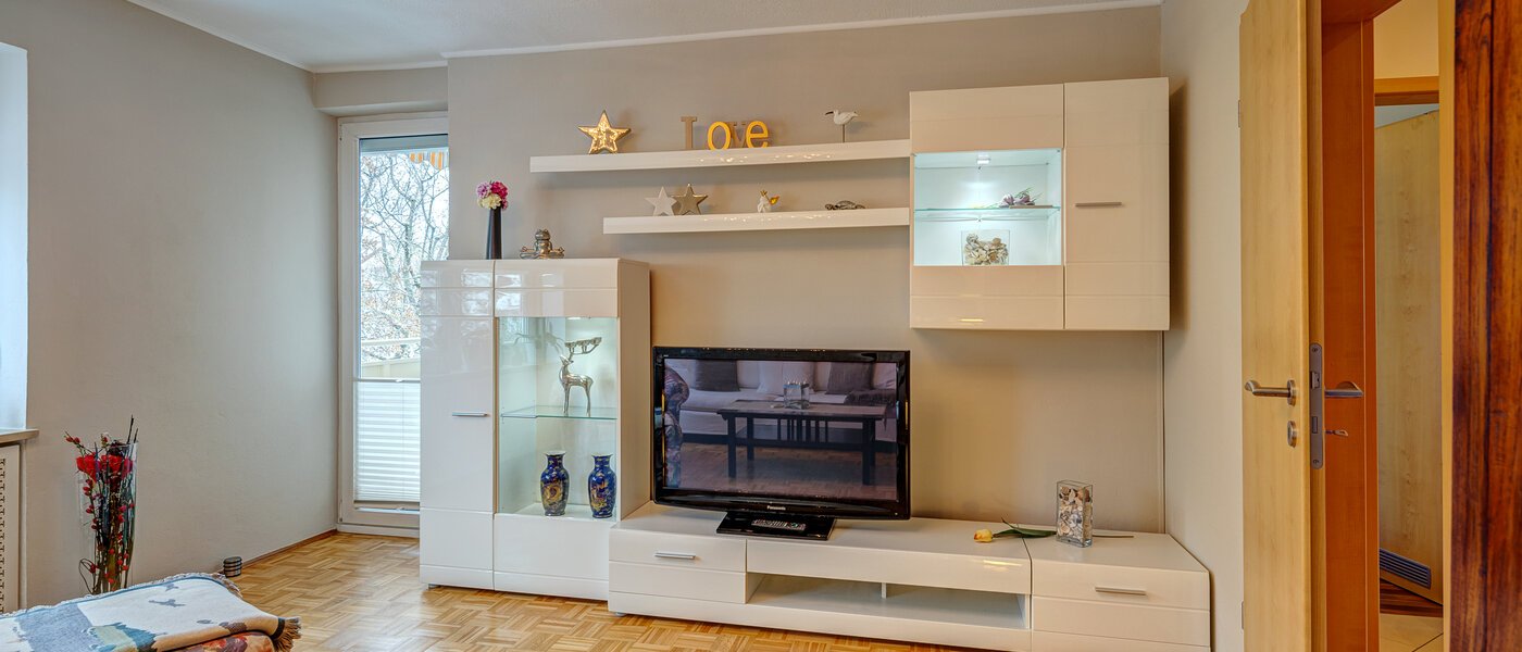 apartment München Untermenzing 03 living room 13759