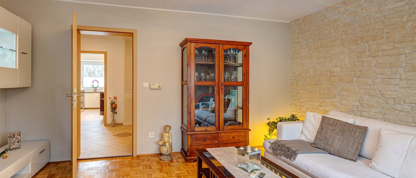 apartment München Untermenzing 04 living room 13759