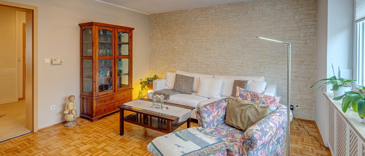 apartment München Untermenzing 05 living room 13759