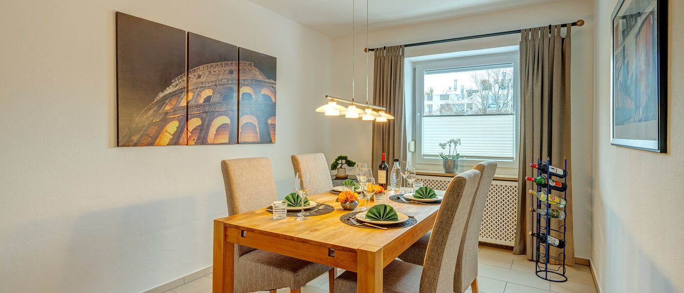 apartment München Untermenzing 01 dining room 13759