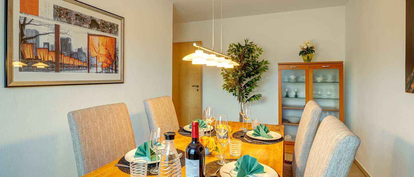 apartment München Untermenzing 03 dining room 13759