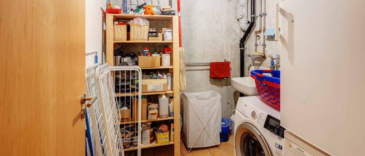 detached house Oberhaching 01 utility room 13766