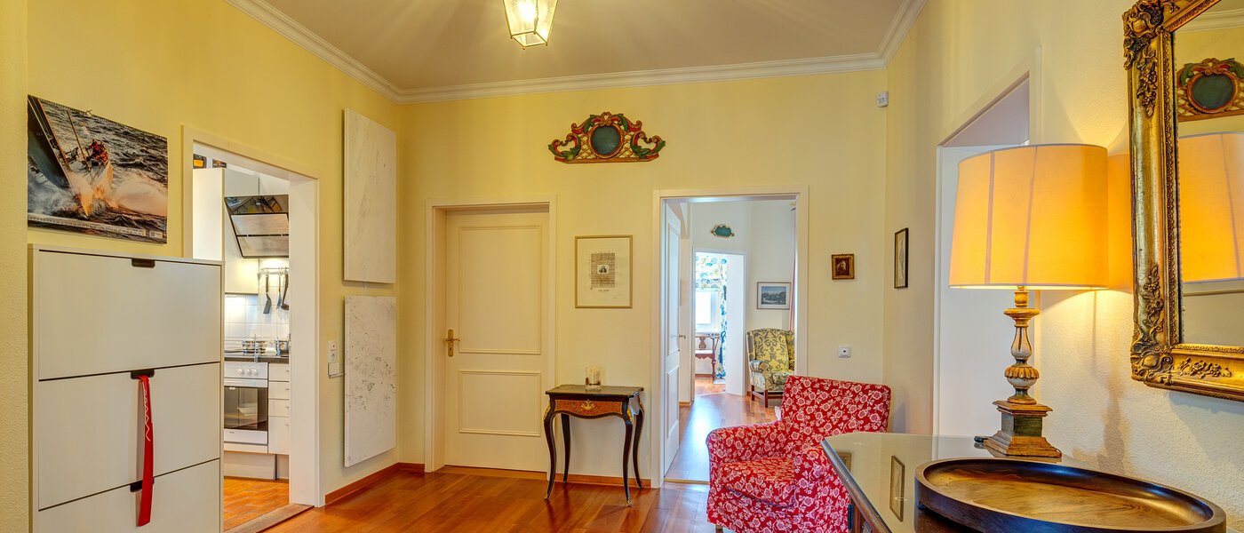 apartment Feldafing 02 hall 13767