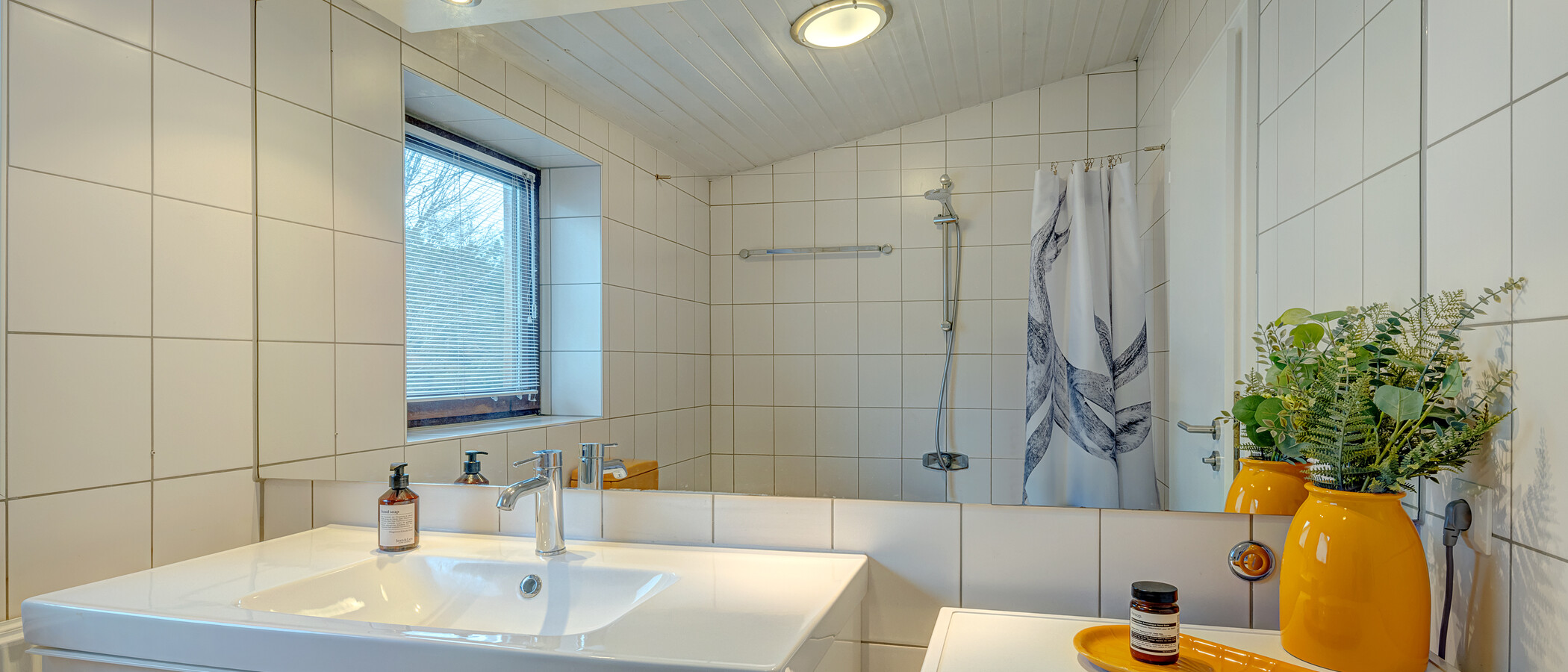 apartment München Feldmoching 01 bathroom 13775