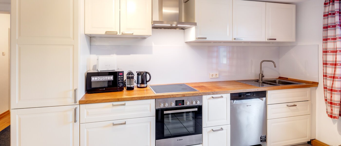 apartment München Neuhausen 02 kitchen 13780